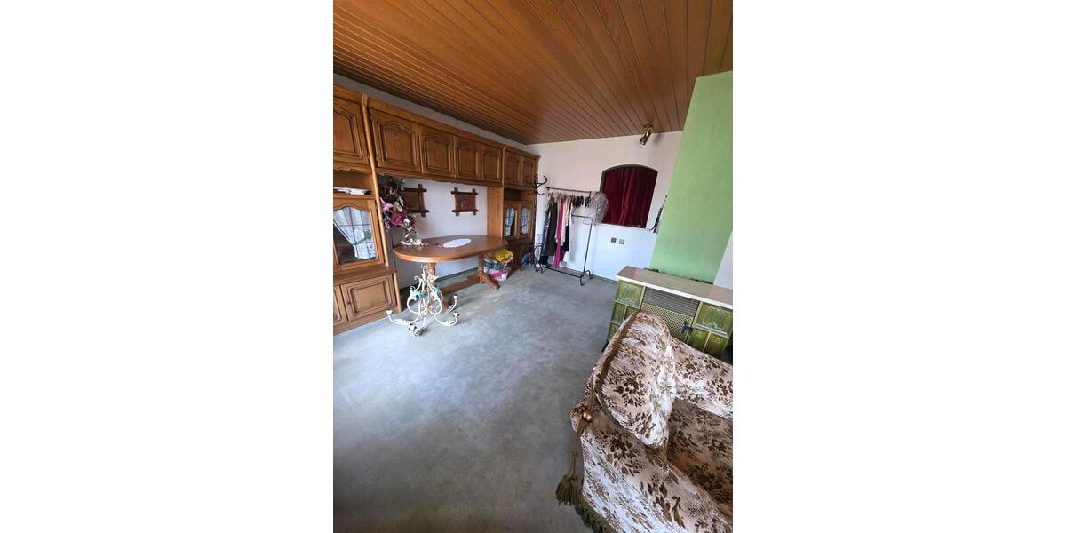 Reihenhaus Neutraubling - 7 Zimmer, 170 m&sup2;, 479.000&euro; | Angebot:26803619