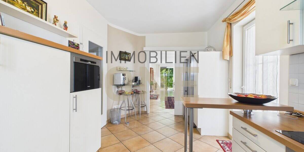 Einfamilienhaus Donaustauf - 5 Zimmer, 247 m&sup2;, 1.090.000&euro; | Angebot:26080859