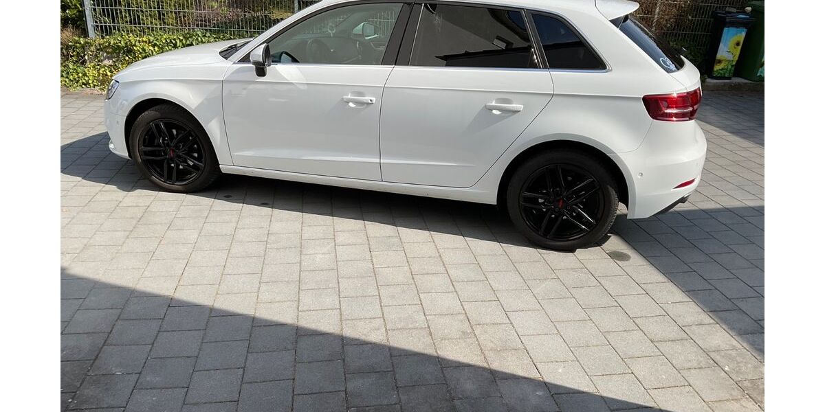 Audi A3 112.100 km 12.600 &euro; Burglengenfeld 93133