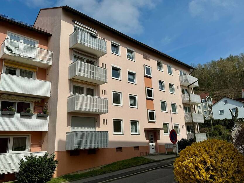 Renovierte 2(3)-Zimmer-Wohnung mit Balkon - Nahe Zentrum!