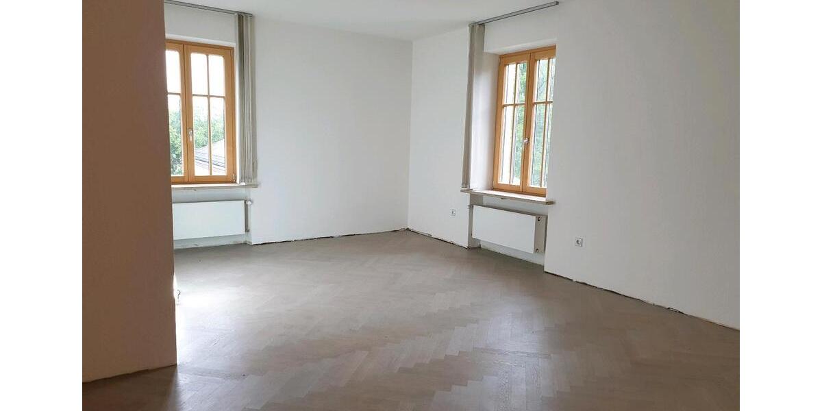 Etagenwohnung Donaustauf - 5 Zimmer, 143 m&sup2;, 1.590&euro; | Angebot:27594346