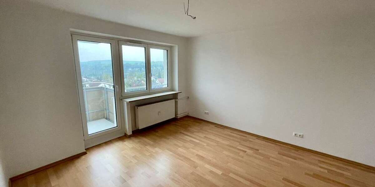 Etagenwohnung Regensburg Prüfening - 3 Zimmer, 86 m&sup2;, 1.153&euro; | Angebot:26339913