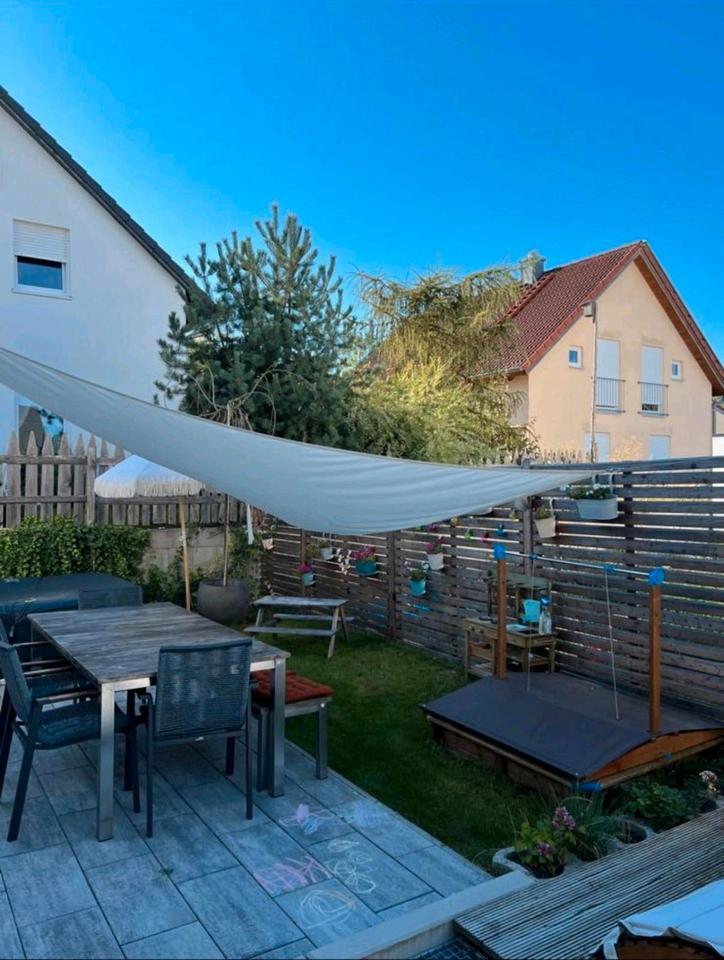 Moderne Doppelhaushälfte, Vollmöbliert, in Burglengenfeld