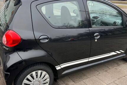 Toyota Aygo (X) 173.000 km 1.650 &euro; Regensburg 93055