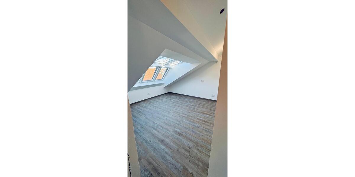 Dachgeschoßwohnung Beratzhausen - 3 Zimmer, 84 m&sup2;, 1.029&euro; | Angebot:24854465