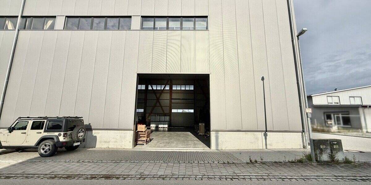 Zentral. Vielseitig. Nutzbar. Moderne Gewerbehalle in Hemau zimmer