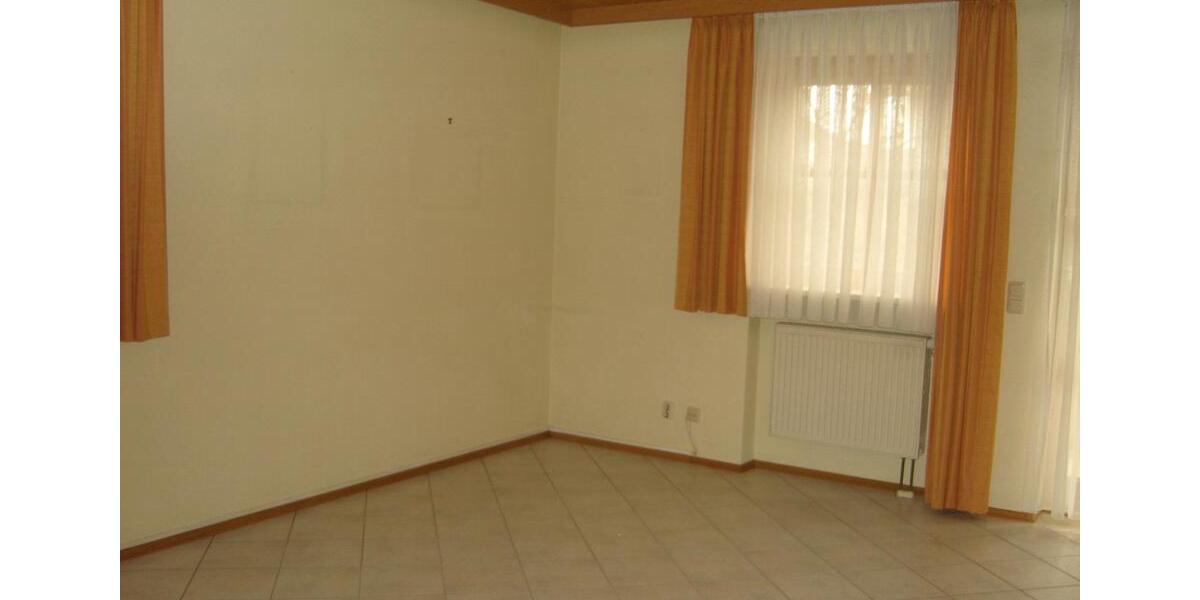 Hochparterre Kelheim - 3 Zimmer, 86 m&sup2;, 295.000&euro; | Angebot:26148678