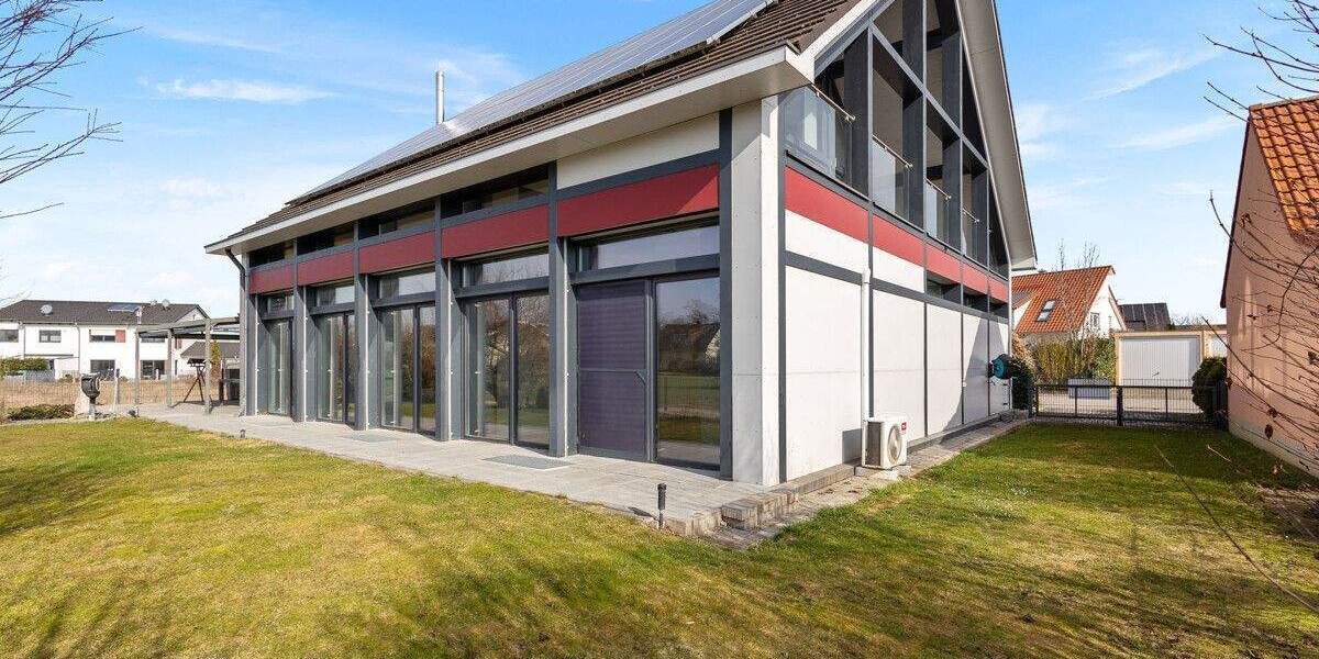 Einfamilienhaus Neutraubling - 5 Zimmer, 203 m&sup2;, 1.149.000&euro; | Angebot:25645595