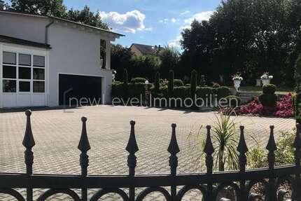 Haus Maxhütte-Haidhof Haidhof - 9 Zimmer, 230 m&sup2;, 1.129.000&euro; | Angebot:25268684