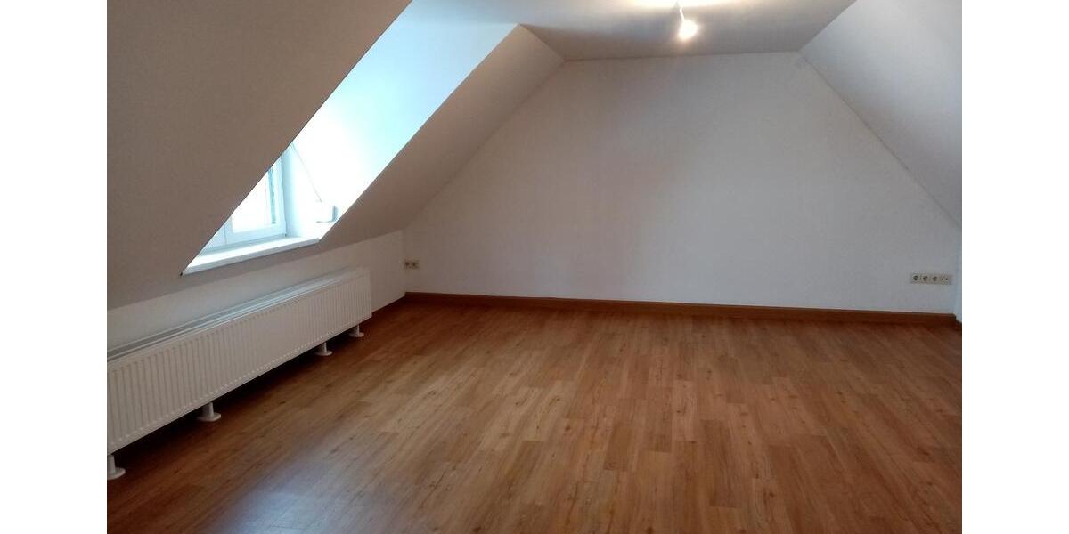 Einfamilienhaus Ihrlerstein - 6 Zimmer, 137 m&sup2;, 1.250&euro; | Angebot:26614473