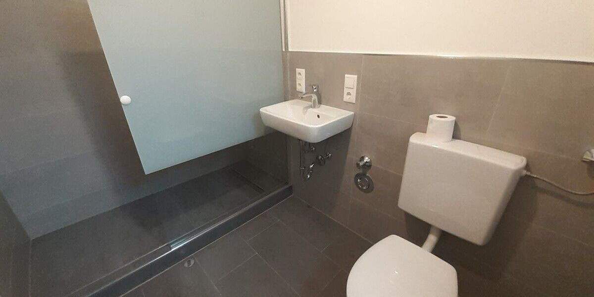 Etagenwohnung Regensburg Innenstadt - 2 Zimmer, 68 m&sup2;, 950&euro; | Angebot:25744434