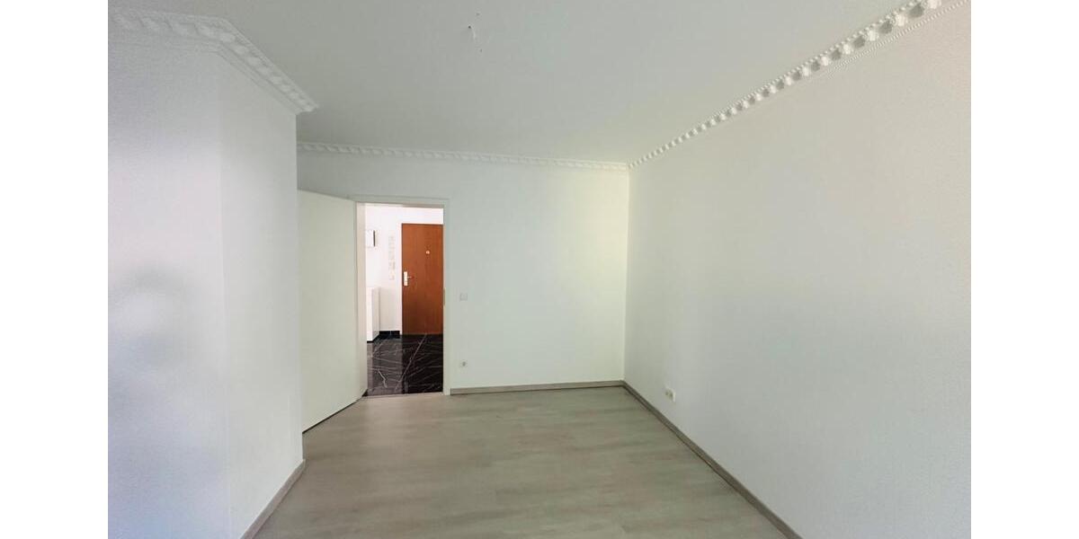 Erdgeschoßwohnung Regensburg Ganghofersiedlung - 3 Zimmer, 90 m&sup2;, 1.490&euro; | Angebot:25636515