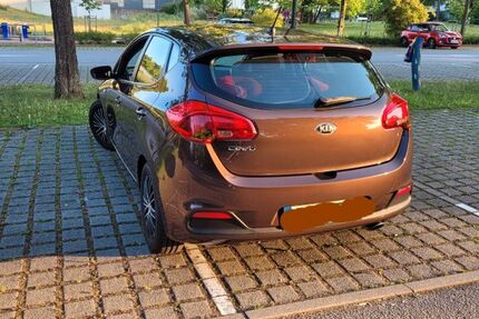 Kia ceed / Ceed 126.000 km 5.900 &euro; Regensburg 93053