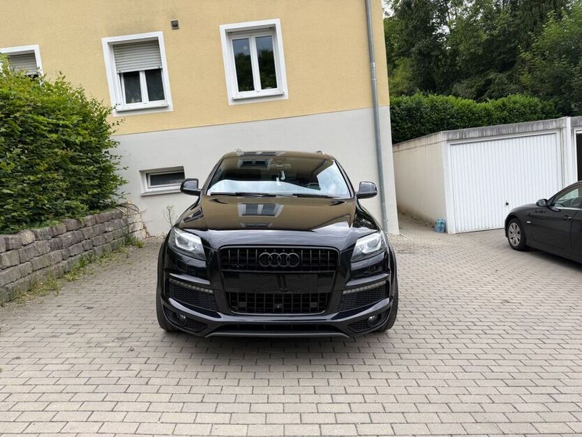 Q7