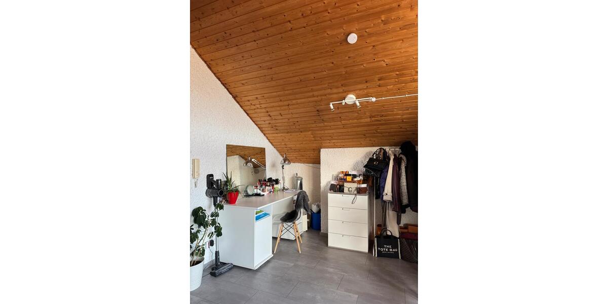 Dachgeschoßwohnung Regensburg Galgenberg - 1.5 Zimmer, 50 m&sup2;, 850&euro; | Angebot:26050548