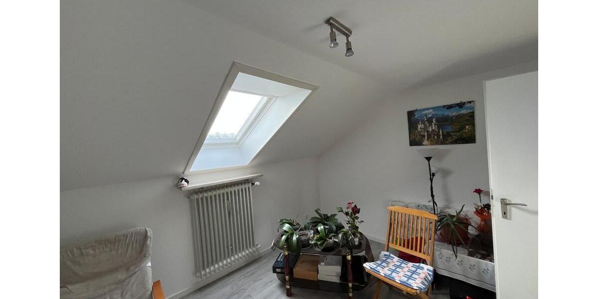 Dachgeschoßwohnung Lappersdorf - 2 Zimmer, 38 m&sup2;, 520&euro; | Angebot:25174902