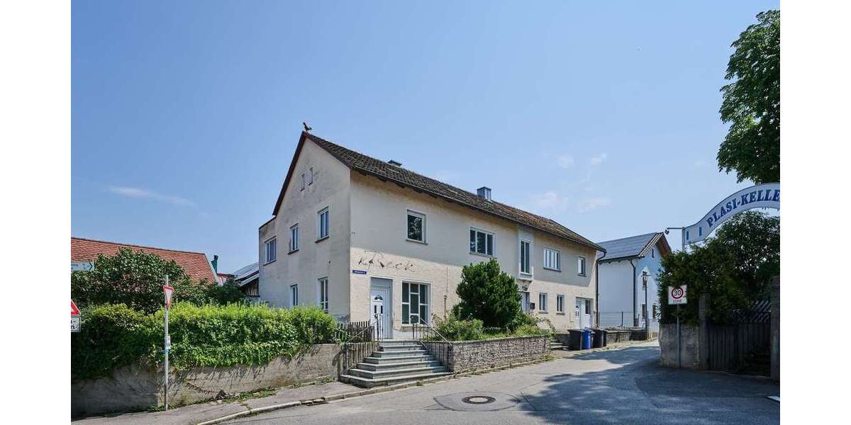 Einfamilienhaus Geiselhöring - 11 Zimmer, 314 m&sup2;, 300.000&euro; | Angebot:27179620