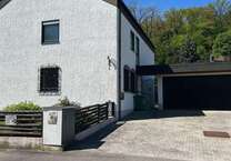 Haus zum Mieten in Lappersdorf 1.950 € 160 m²