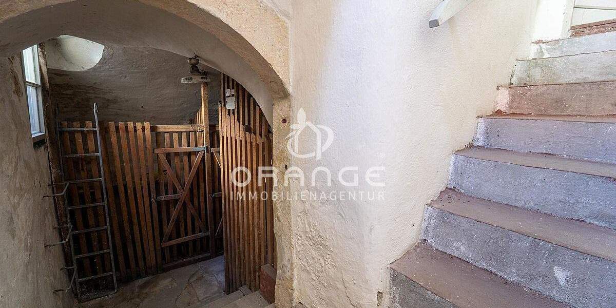 Mehrfamilienhaus, Wohnhaus Regensburg Innenstadt - 1 Zimmer, 305 m&sup2;, 999.000&euro; | Angebot:25385594