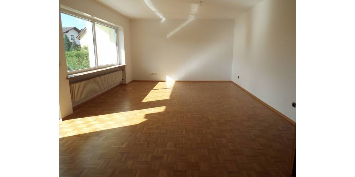 Einfamilienhaus Pentling Hölkering - 7 Zimmer, 140 m&sup2;, 1.500&euro; | Angebot:26118270