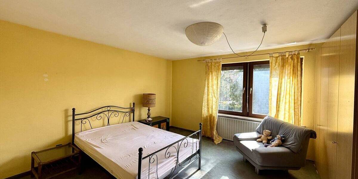 Einfamilienhaus Regensburg Westenviertel - 8 Zimmer, 145 m&sup2;, 445.000&euro; | Angebot:26190285
