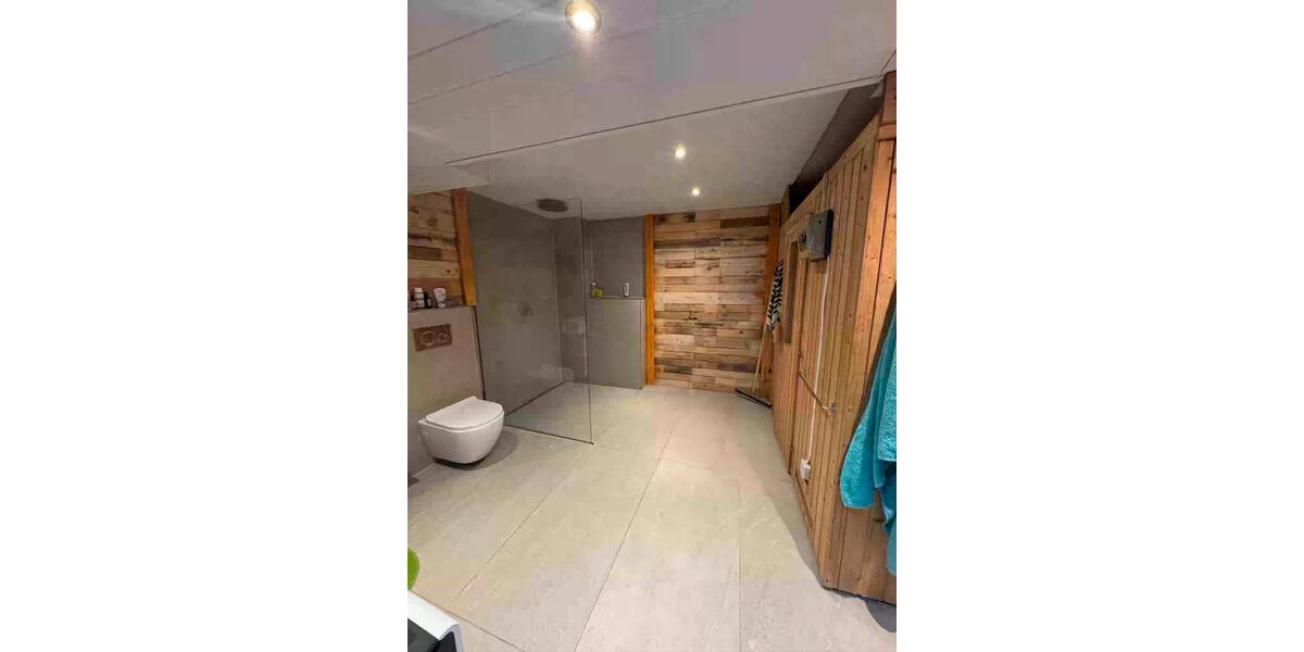 Einfamilienhaus Mintraching - 8 Zimmer, 210 m&sup2;, 579.000&euro; | Angebot:27005538