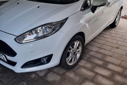 Ford Fiesta 97.600 km 7.200 &euro; Pentling 93080