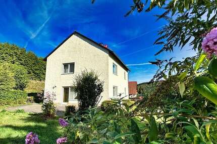 Haus Nittendorf - 8 Zimmer, 240 m&sup2;, 425.000&euro; | Angebot:27360142