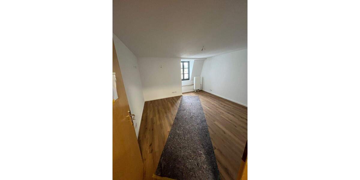 Etagenwohnung Regensburg / Reinhausen Reinhausen - 5 Zimmer, 110 m&sup2;, 520&euro; | Angebot:25686019