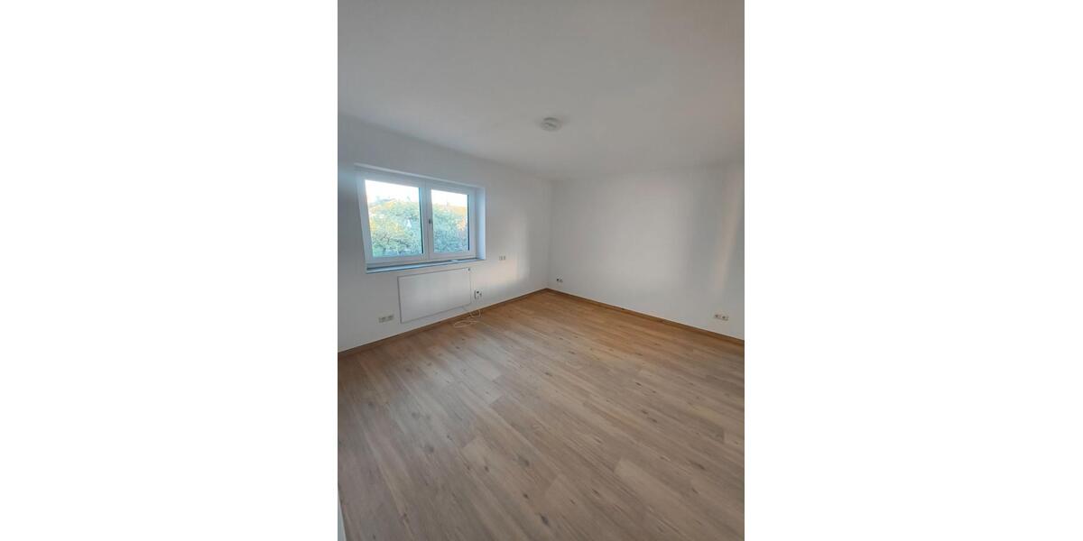 Etagenwohnung Kelheim - 4 Zimmer, 100 m&sup2;, 1.200&euro; | Angebot:27609842