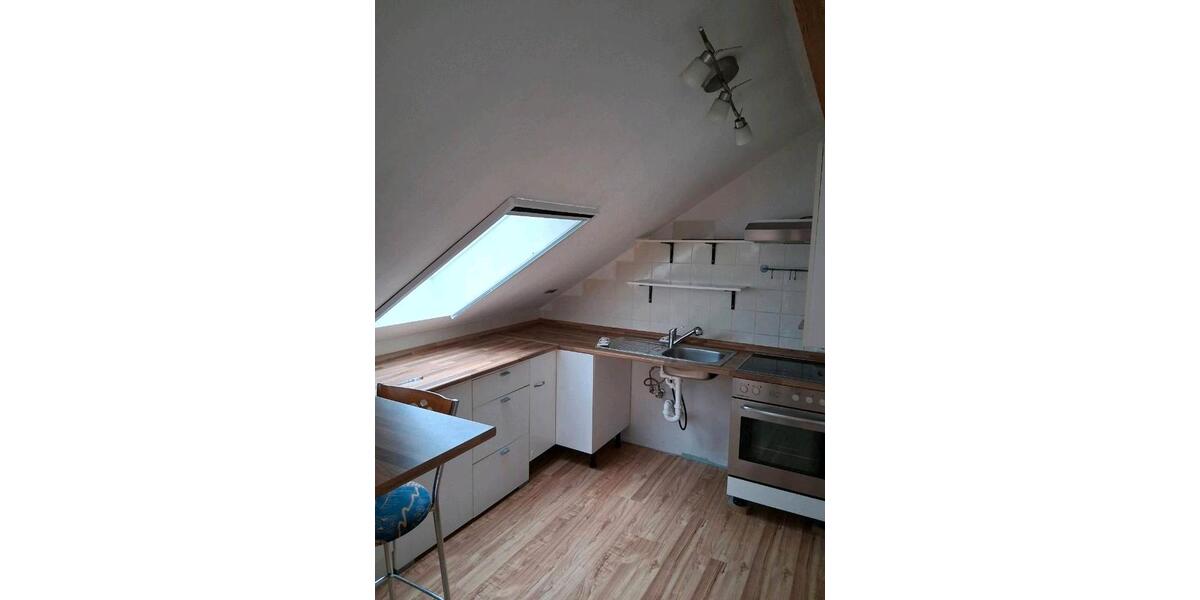 Dachgeschoßwohnung Regenstauf - 3 Zimmer, 65 m&sup2;, 913&euro; | Angebot:26698854