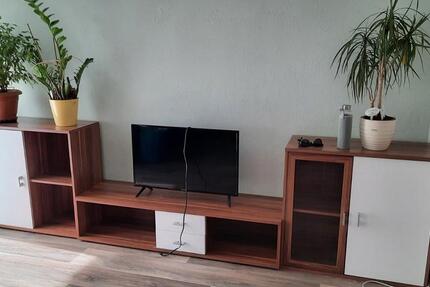 Zimmer 25 qm in 3er-WG ab 1. 11 2025 oder ab 1.01 2026 zimmer