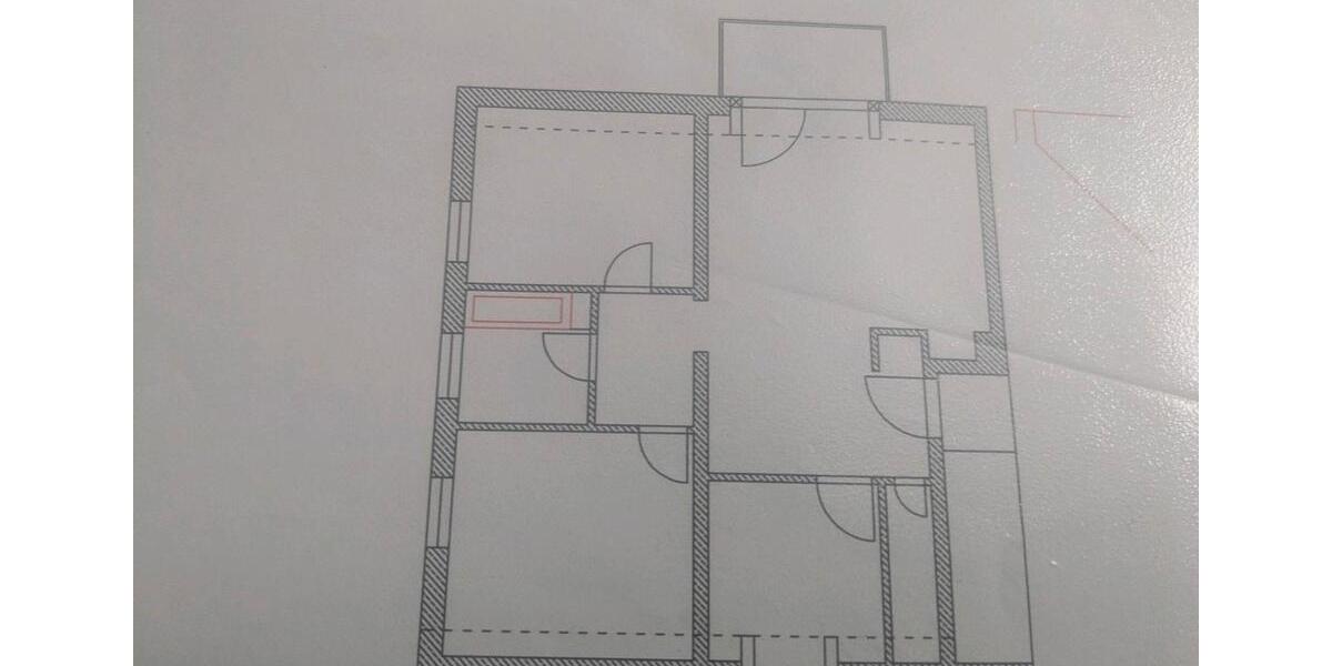 Schöne, helle Dachgeschosswohnung in 93192 Wald 2 zimmer