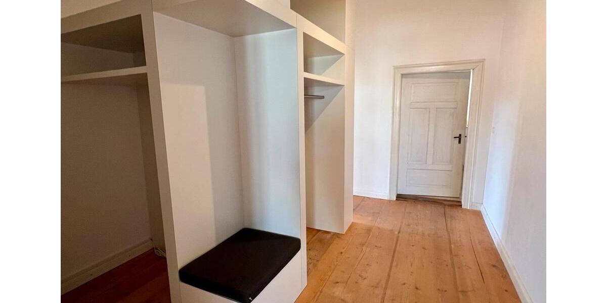 Schöner Wohnen in einem Denkmalgeschütztem Haus! 3 zimmer