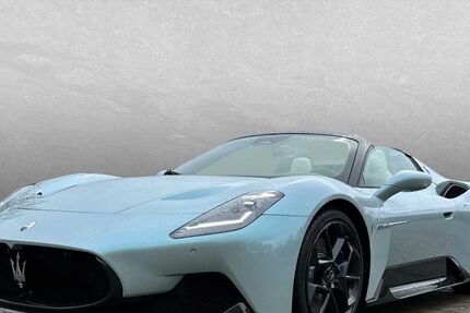 Maserati MC20 1.550 km 349.987 &euro; Regensburg 93059