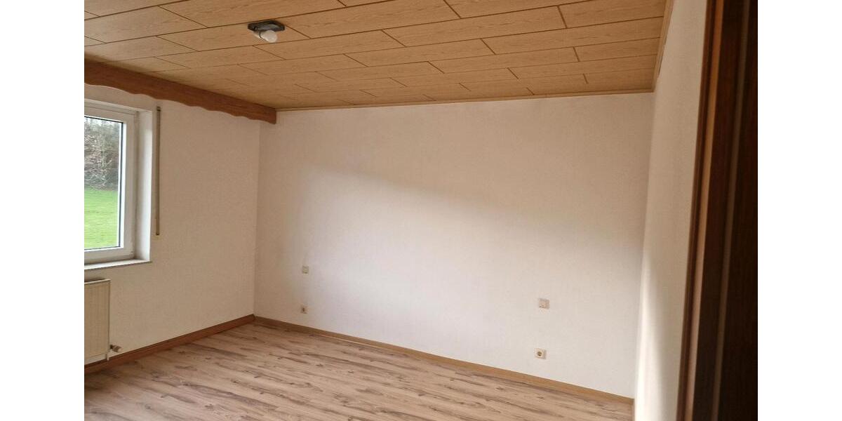 Erdgeschoßwohnung Wolfsegg - 3 Zimmer, 100 m&sup2;, 850&euro; | Angebot:26329474