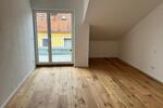 Dachgeschoßwohnung Langquaid - 3 Zimmer, 85 m&sup2;, 950&euro; | Angebot:26441002