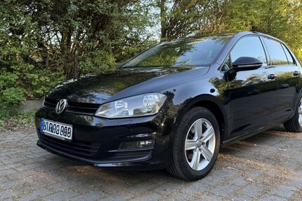 VW Golf 57.900 km 9.699 &euro; Regensburg 93049