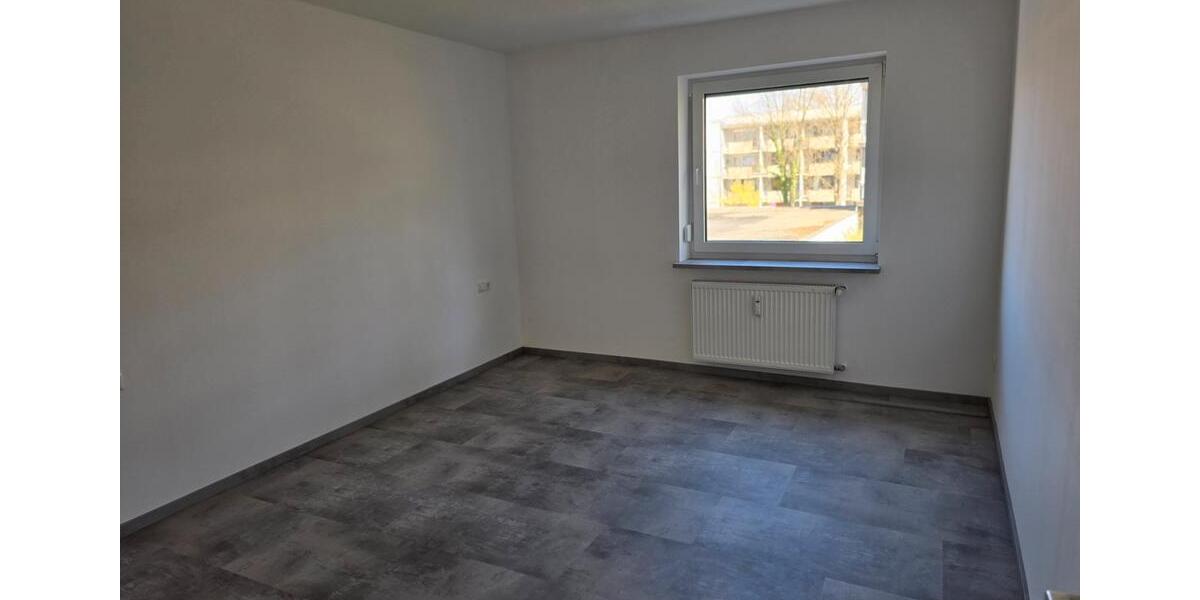 Etagenwohnung Regensburg Das Dörnberg - 4 Zimmer, 94 m&sup2;, 1.245&euro; | Angebot:26420347