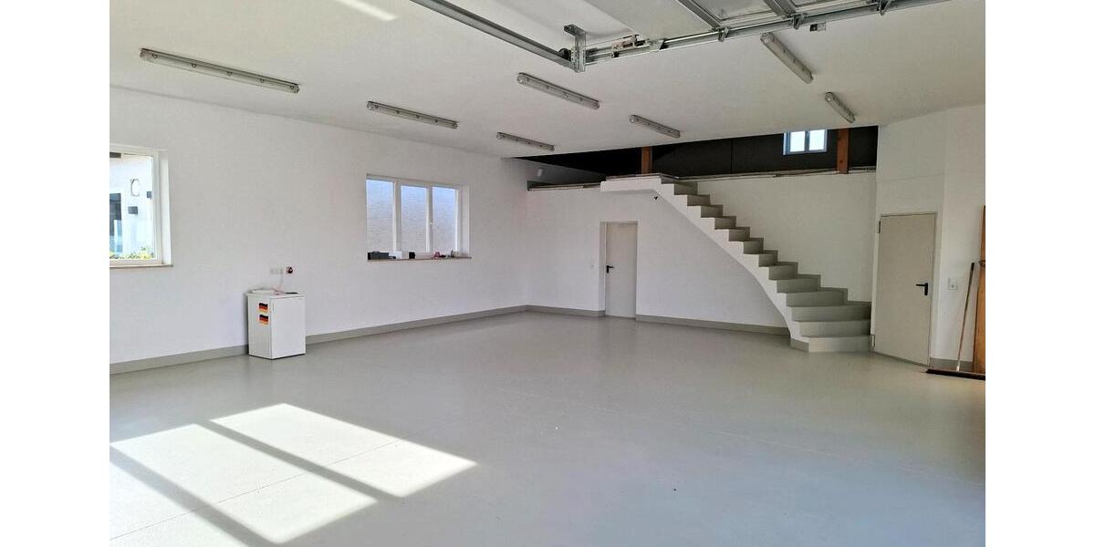 Einfamilienhaus Hausen - 9 Zimmer, 218 m&sup2;, 875.000&euro; | Angebot:26891229