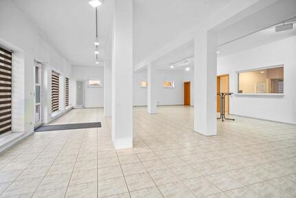 Multifunktionale Gewerbeflächen zimmer