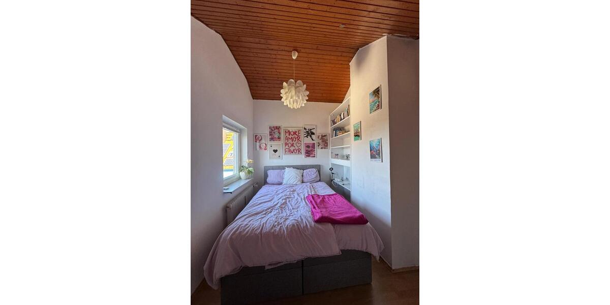 Dachgeschoßwohnung Regensburg Galgenberg - 2 Zimmer, 50 m&sup2;, 800&euro; | Angebot:26407134