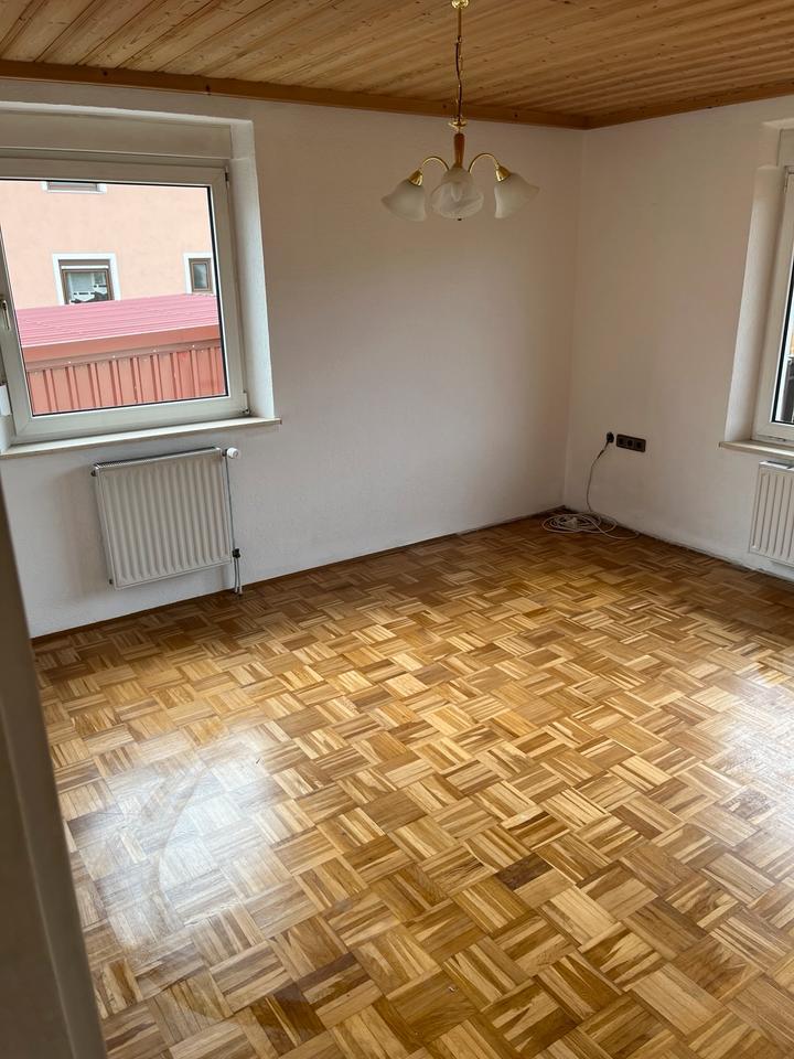 3 Zimmer Wohnung in Maxhütte- 93142 Haidhof