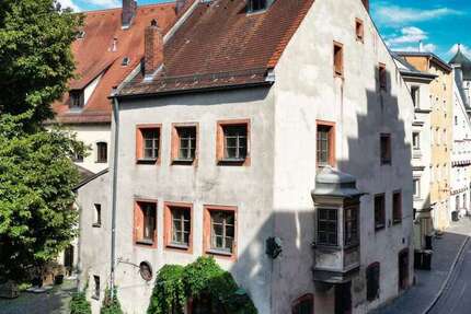 Haus zum Kaufen in Regensburg 995.000 € 279 m²