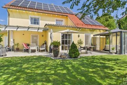 Haus Donaustauf - 5 Zimmer, 247 m&sup2;, 1.090.000&euro; | Angebot:26244773