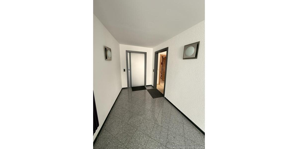 Etagenwohnung Geiselhöring - 4.5 Zimmer, 134 m&sup2;, 950&euro; | Angebot:26637696