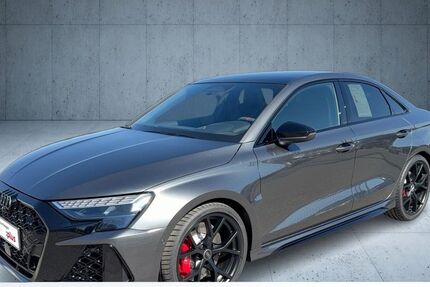 Audi RS3 9.900 km 70.880 &euro; Neutraubling 93073