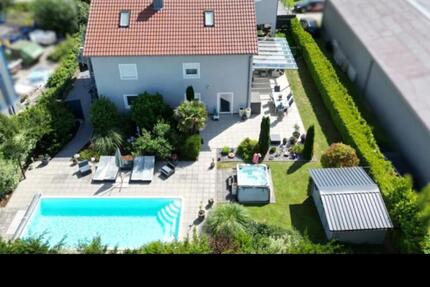 Exklusives Anwesen mit 2 Wohnhäusern und traumhaftem Garten 12 zimmer