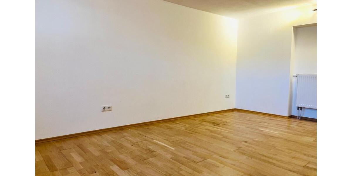 Loft - Studio - Atelier Neutraubling - 4.5 Zimmer, 119 m&sup2;, 295.000&euro; | Angebot:26766339