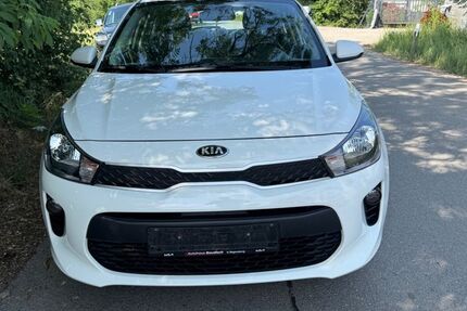 Kia Rio 177.000 km 6.299 &euro; Regensburg 93055